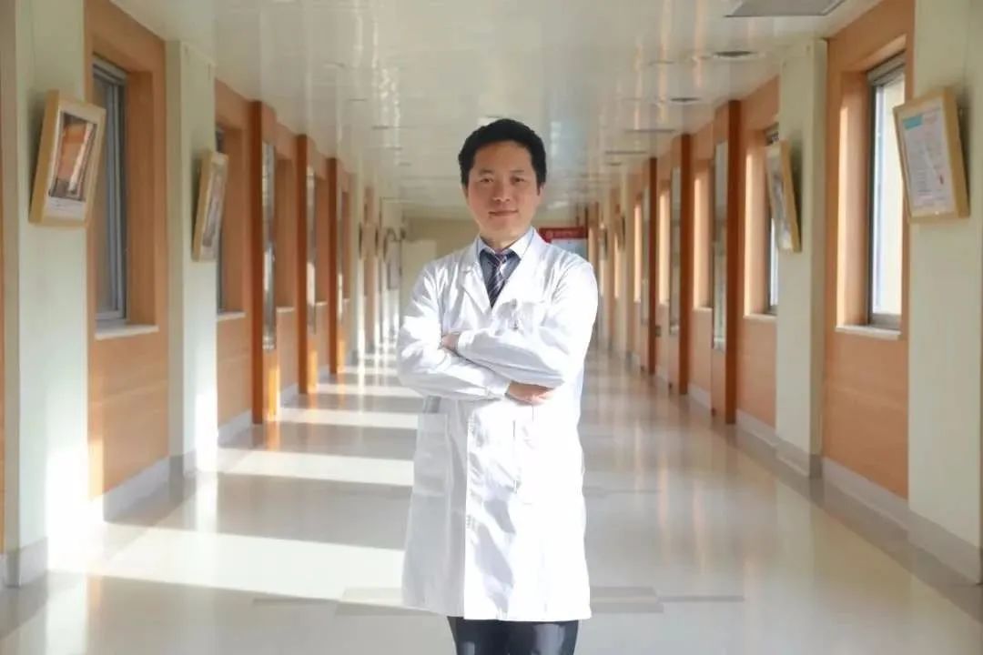 口服小分子靶向药对于特殊银屑病人群的治疗